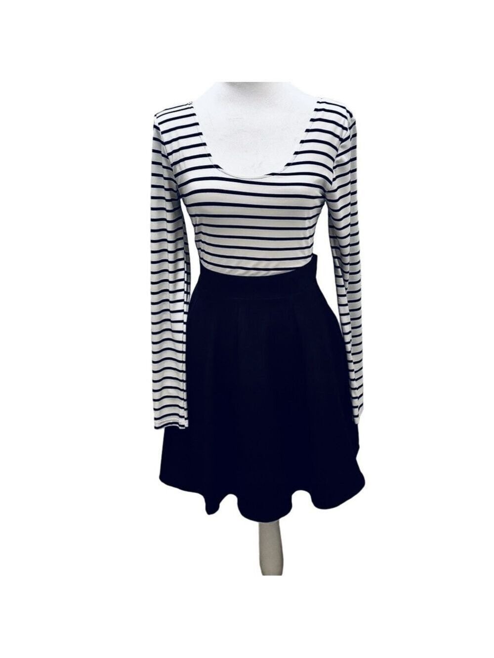 GUESS Black and White Striped Long Sleeve Fit and Flare Dress - Picture 2 of 14